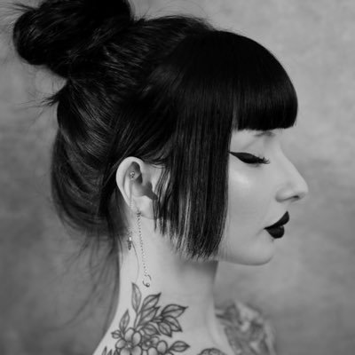 ravenalternativ's profile picture. 25 🎂 INTJ 📏 Wales, UK 🏴󠁧󠁢󠁷󠁬󠁳󠁿🇬🇧 Anime 🌸 Metal 🤟🏻 Kpop 🇰🇷 Powered by @gamersupps ⚡️ Twitch Partner 💜 Magazine published 📖 AltStar 2x winner 🏅