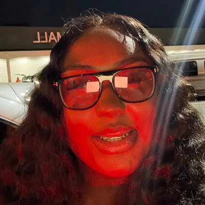 PHIN5R's profile picture. a real graphic designer, not a bot 🤣 Finer Woman 💙