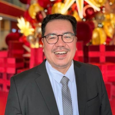 brodfitz's profile picture. Stoic • Nihilist • Humanist