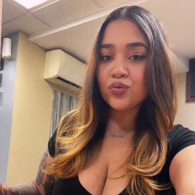 megjanicee's profile picture. bella where the hell have u been loca?