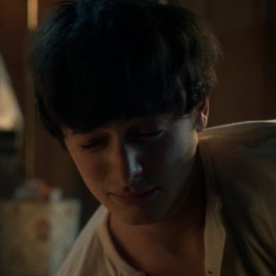 palaurdin's profile picture. You're never alone there's always a mileven watching you @elumaxer