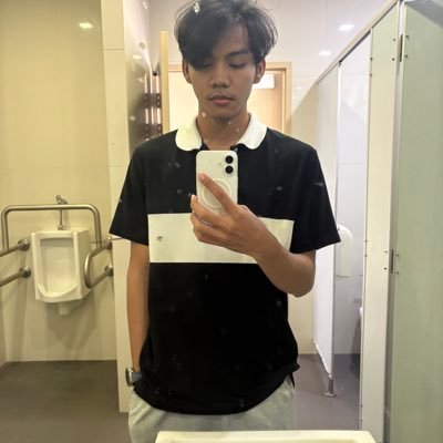 Jjjj54845306's profile picture. full stack |2002|👾 มารยาทไม่ต้องเอามา ส่งมาแต่ควยพอครับ ไม่นัดครับ คุยแก้เงี่ยนได้ ไม่ติด คอลได้ครับ