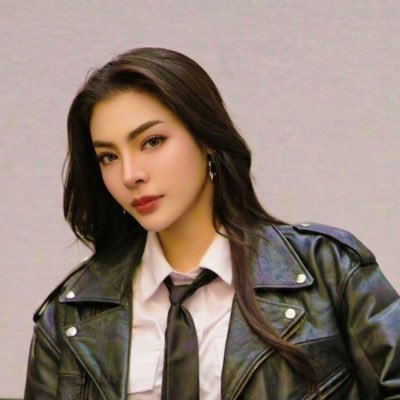 dbyuuri's profile picture. Dorky