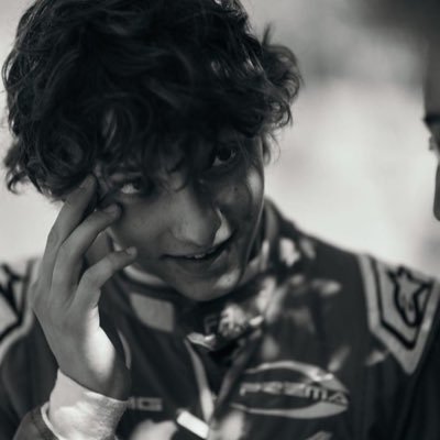 leunastic's profile picture. 