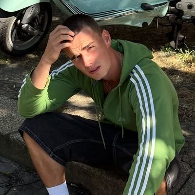 goopposh's profile picture. Porque  el  ángel  del  Señor  ⎯ 𖥟    acampa alrededor  de  los  que  le  temen  y  los  𝗹𝗶𝗯𝗿𝗮.
ㅤ