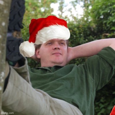 chapofwessex's profile picture. Well hung, snow white tan.