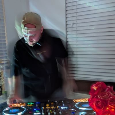 TheZakyJ's profile picture. Lets make the world 1% Happier

▪️ Get Physically and Spiritually Jacked. 

▪️ Biohacking Spirituality 

▪️ Schedule Call Now⬇️