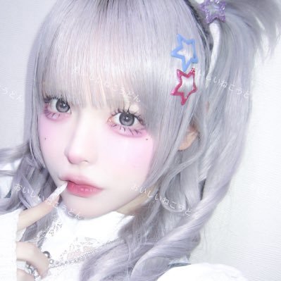 y_t85's profile picture. Bad でSadなエンディングは破いて 捨てちゃって書き換えてあげるから