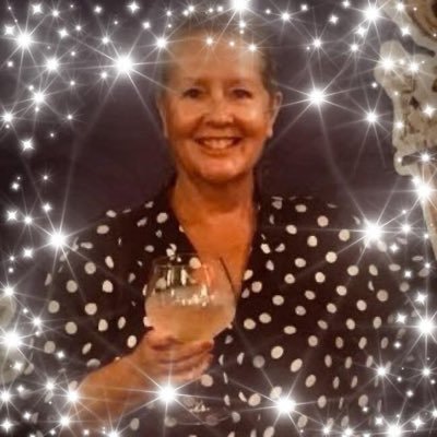 AmandaHLondon's profile picture. Psychologist, Consultant, Dance Tennis & book lover, Film fan, Media Expert @BPSOfficial Views mine. Music was my first love. In the water or on a dance floor