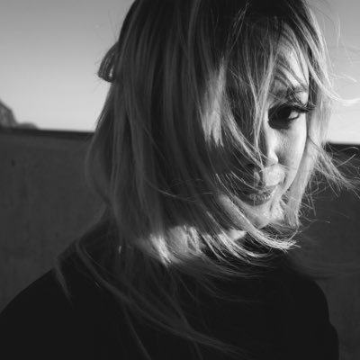 ylonuhhh's profile picture. someone music (and now film) related.