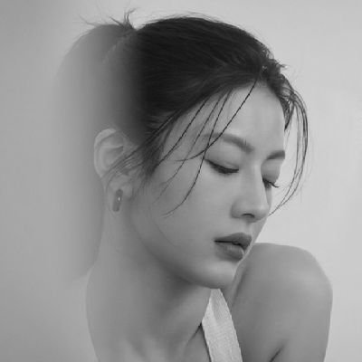 yesheysdias's profile picture. 