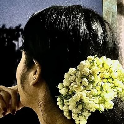 kssr26's profile picture. புள்ள குட்டிக்காரி.  #வாழ்வினிது