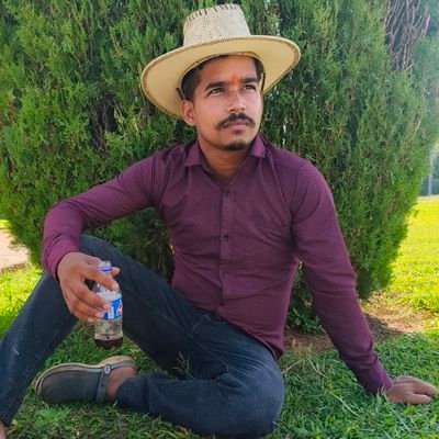 rksinghup53's profile picture. 🧑‍🦯तू कयामत तक धरने पर बैठ ए किस्मत मै कोशिश से कभी इस्तीफा नही दूंगाl🧑‍🦯