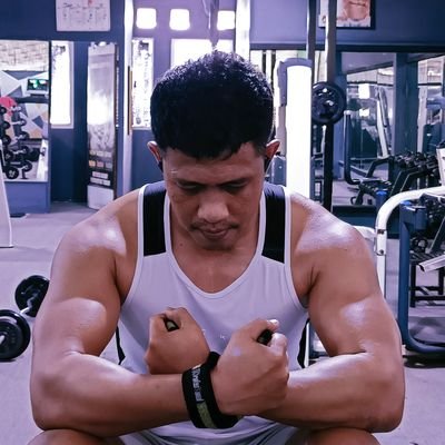 complicatedmen's profile picture. easy going