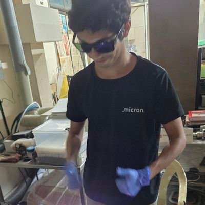 nanonoodles's profile picture. Semiconductors and oreos