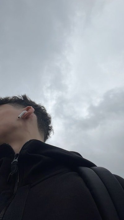 markmj0476058's profile picture. professional self-expression gardener (tending).