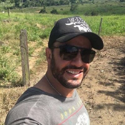 ahmetantho91274's profile picture. Optimum sağlığa ulaşmak için hastalar ve doktorlar arasındaki işbirliğinin gücüne inanıyoruz.