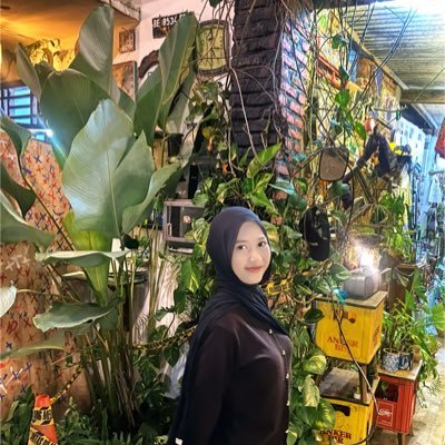 chae_chaeie's profile picture. ℎ𝑜𝑙𝑎𝑎! 
𝑖𝑛 𝑎 𝑤𝑜𝑟𝑙𝑑 𝑜𝑓 𝑛𝑜𝑖𝑠𝑒, 𝑠ℎ𝑒'𝑠 𝑎 𝑐𝑎𝑙𝑚 𝑛𝑜𝑡𝑒☼