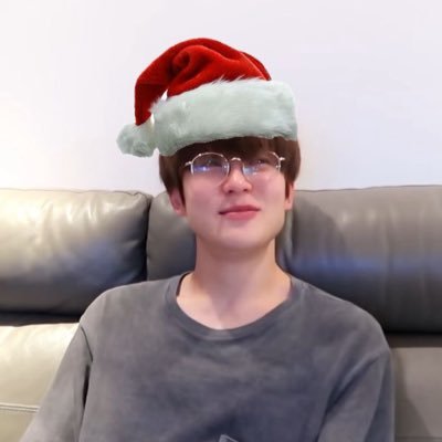 youxcoolkids's profile picture. prasaint / (🔕)