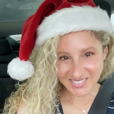 stargzer42's profile picture. Memes are my love language | Tesla & SpaceX fangirl🚀 | Curious mind, perpetual learner