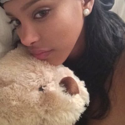 faistonoseille_'s profile picture. let it flow