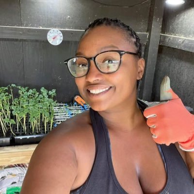 Cateray227's profile picture. 