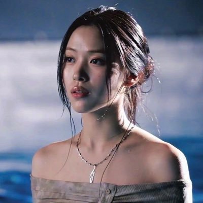 azraeliant's profile picture. @pledis_17 & @ITZYofficial