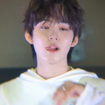 bebeIacs's profile picture. Beneditto Yeremiah. Slytherin 𝗯𝗶𝗴 𝗯𝗮𝗯𝘆—second year, walks the Ministry path and the owner of 4018 with Arithmancy, Transfiguration, Herbology mind.