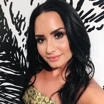 truedotrue's profile picture. I learned that secrets make you sick.