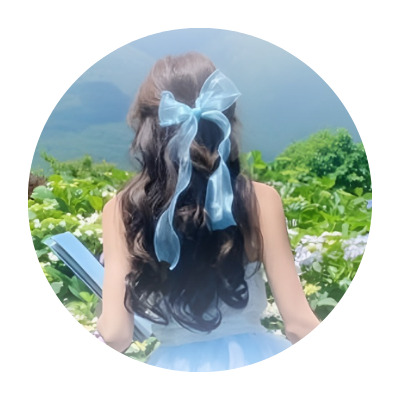 oytlet's profile picture. ꪆৎ  ℐdyllic Milady ˖° 🕊 a whisper of lace against porcelain skin, secrets woven in delicate threads. ،‌Ꮺ !