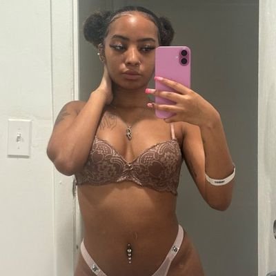 Stella62z's profile picture. Living my life with elegance, kindness, and unbothered peace. I believe in love, loyalty 💖 

Here is my telegram username:
https://t.co/RGfo3byGu1