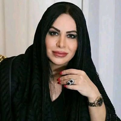 laila_butt66's profile picture. شیمیل 🍌 | بچیوں کی شوقین 🤤 | عمر 27 برس 🚬