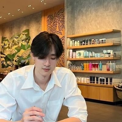 maraalovu's profile picture. 