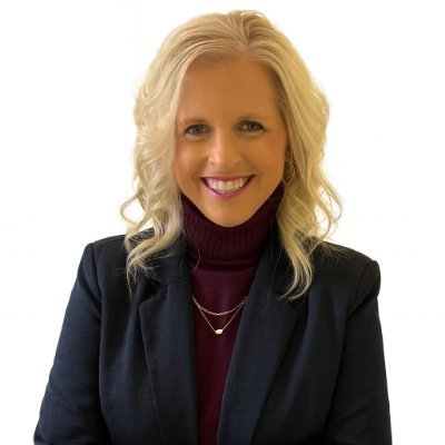 Elizabeth_MidMo's profile picture. Public Relations Coordinator @MissouriGaming *Award-winning journalist *Former News Anchor/Reporter at KRCG-TV