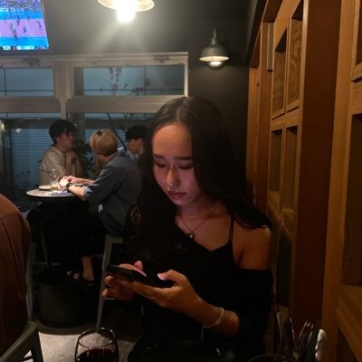 DQs04mn4bT33233's profile picture. 27卒 就活路頭に迷い中  無言フォロー失礼します🙇‍♀️    広告、PR見てます