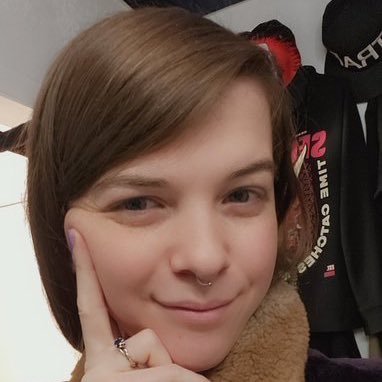 Slyvia517's profile picture. 