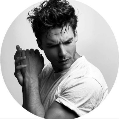 rabra00's profile picture. It's nothing💯 ❤️1993 قراءه /افلام/موسيقى #Emergency