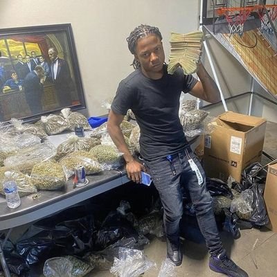 brain_geor29557's profile picture. Sure plug 💊😵