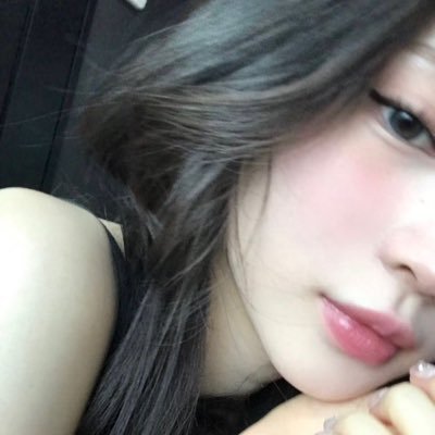 babezst's profile picture. We bring useful, stylish, and feel-good products straight to your doorstep. Because convenience should look good too 📦✨(proof : https://t.co/agI1dbIncD)