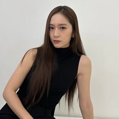 seeaharin's profile picture. pink fantasy, f(x)