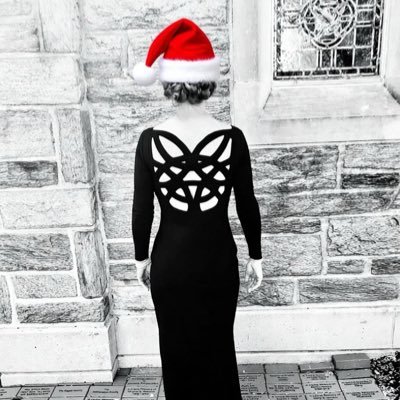 ErinnFL's profile picture. America First • Constitutional Conservative 🇺🇸