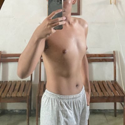 adi7_andre's profile picture. 