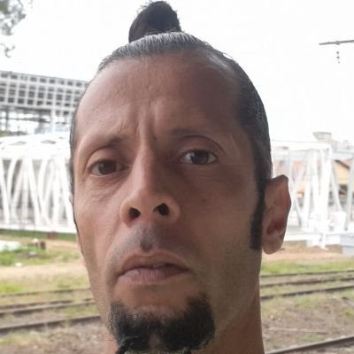 de_silvyo99106's profile picture. https://t.co/O3pGNezzgy o Urkout para seguir os seus amigos, interagir com a sua academia/estúdio/personal, executar