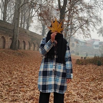 Afroza91's profile picture. Leader is the one that has people, not dollar.
Proud Warrior of @Sakinaitoo ji! | Political Fanatic |