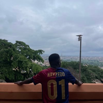 Hay_zedd01's profile picture. Product Designer | Music | Multipotential | FC Barcelona 💙❤️ | https://t.co/BR4hJyjLXu