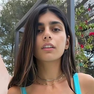 masterizygreen_'s profile picture. Click my link below and keep clicking⬇️ 🤭 brainwashed and mindless to serve empress