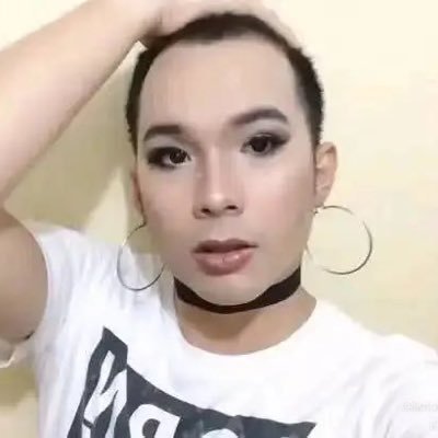 ethelcaintayo's profile picture. it’s all shits and giggles until you giggle and shit