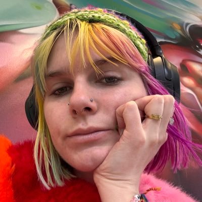 thatqueerkiwi's profile picture. 