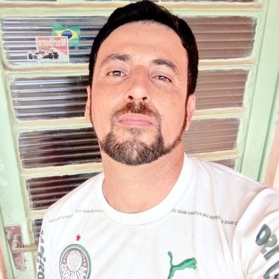 Rafael54992117's profile picture. Mais um ninguém por aqui.