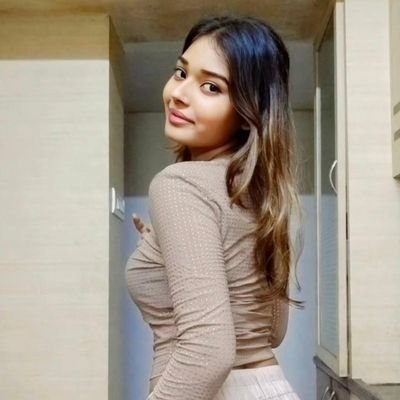 Nehasingh_11's profile picture. Being in love with every part of yourself body and personality knowing that you unique  choose only one matters nature passionate  शायरा..... ✍🏻💞no dm